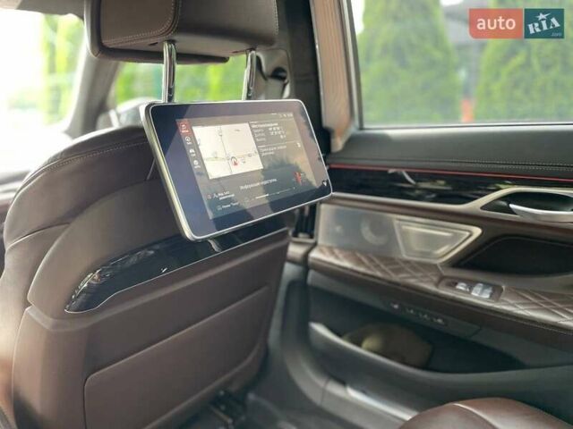 Серый БМВ 7 Серия, объемом двигателя 6.59 л и пробегом 85 тыс. км за 85000 $, фото 23 на Automoto.ua