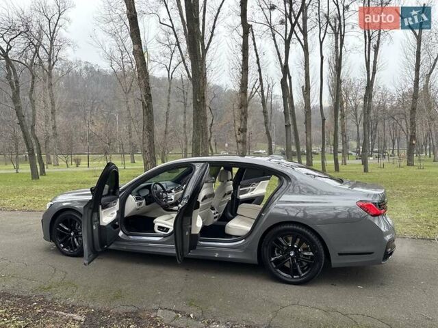 Серый БМВ 7 Серия, объемом двигателя 4.39 л и пробегом 35 тыс. км за 65500 $, фото 46 на Automoto.ua