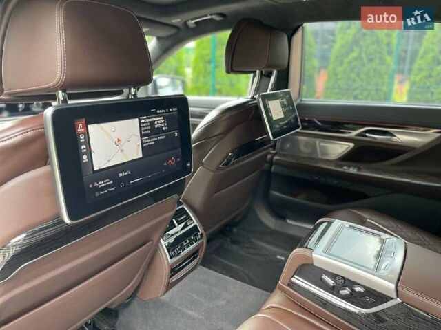 Серый БМВ 7 Серия, объемом двигателя 6.59 л и пробегом 85 тыс. км за 85000 $, фото 19 на Automoto.ua