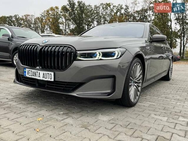 БМВ 7 Серия 2021 в Киеве на Automoto.ua Серый БМВ 7 Серия, объемом двигателя 2.99 л и пробегом 43 тыс. км за 105000 $, фото 1 на Automoto.ua