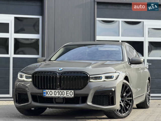 Сірий БМВ 7 Серія, об'ємом двигуна 4.4 л та пробігом 84 тис. км за 77000 $, фото 9 на Automoto.ua