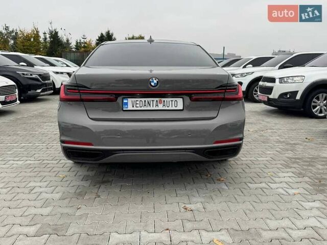 БМВ 7 Серия 2021 в Киеве на Automoto.ua Серый БМВ 7 Серия, объемом двигателя 2.99 л и пробегом 43 тыс. км за 105000 $, фото 8 на Automoto.ua