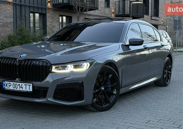 Серый БМВ 7 Серия, объемом двигателя 3 л и пробегом 54 тыс. км за 59000 $, фото 2 на Automoto.ua