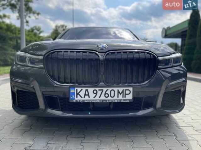 Серый БМВ 7 Серия, объемом двигателя 6.59 л и пробегом 85 тыс. км за 85000 $, фото 4 на Automoto.ua