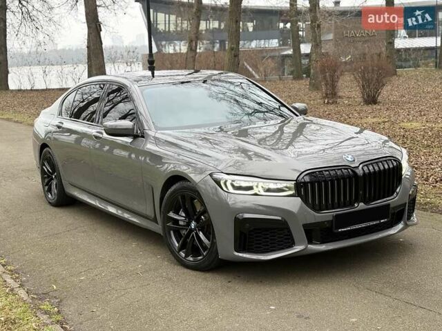Серый БМВ 7 Серия, объемом двигателя 4.39 л и пробегом 35 тыс. км за 65500 $, фото 2 на Automoto.ua