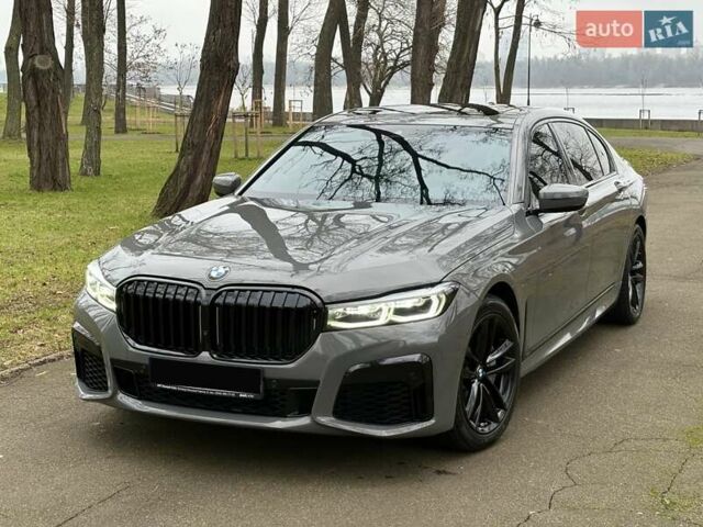Серый БМВ 7 Серия, объемом двигателя 4.39 л и пробегом 35 тыс. км за 65500 $, фото 13 на Automoto.ua