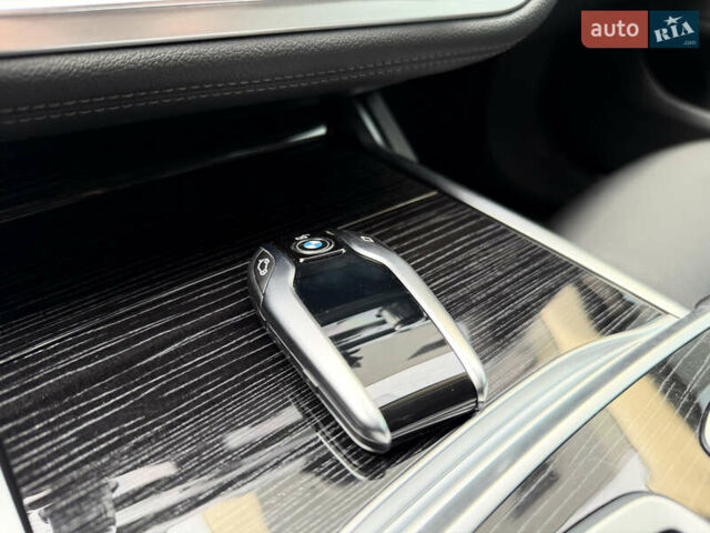 Сірий БМВ 7 Серія, об'ємом двигуна 4.4 л та пробігом 84 тис. км за 77000 $, фото 53 на Automoto.ua