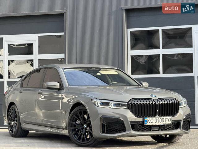 Сірий БМВ 7 Серія, об'ємом двигуна 4.4 л та пробігом 84 тис. км за 77000 $, фото 26 на Automoto.ua