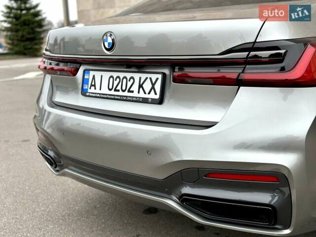 Сірий БМВ 7 Серія, об'ємом двигуна 2 л та пробігом 31 тис. км за 64800 $, фото 52 на Automoto.ua