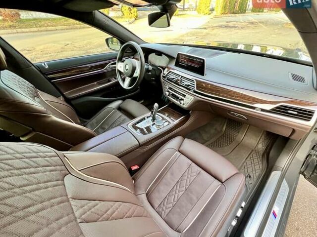 Сірий БМВ 7 Серія, об'ємом двигуна 2.99 л та пробігом 17 тис. км за 85999 $, фото 61 на Automoto.ua