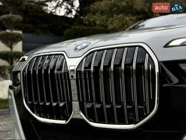 Сірий БМВ 7 Серія, об'ємом двигуна 4.4 л та пробігом 24 тис. км за 121000 $, фото 5 на Automoto.ua