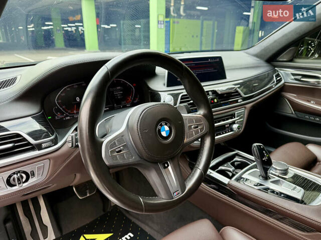 Сірий БМВ 7 Серія, об'ємом двигуна 2.99 л та пробігом 42 тис. км за 86999 $, фото 26 на Automoto.ua