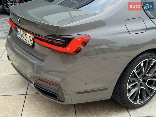 Серый БМВ 7 Серия, объемом двигателя 2.99 л и пробегом 20 тыс. км за 88800 $, фото 11 на Automoto.ua