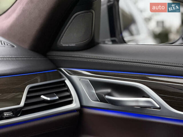 Серый БМВ 7 Серия, объемом двигателя 2.99 л и пробегом 55 тыс. км за 82000 $, фото 73 на Automoto.ua