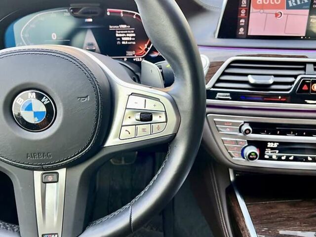 Сірий БМВ 7 Серія, об'ємом двигуна 2.99 л та пробігом 17 тис. км за 85999 $, фото 41 на Automoto.ua