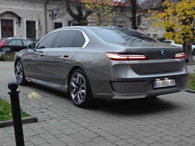 Серый БМВ 7 Серия, объемом двигателя 0 л и пробегом 75 тыс. км за 81000 $, фото 11 на Automoto.ua