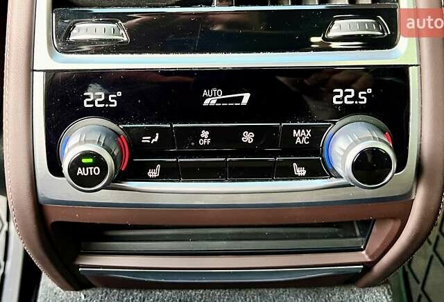 Сірий БМВ 7 Серія, об'ємом двигуна 2.99 л та пробігом 17 тис. км за 85999 $, фото 35 на Automoto.ua