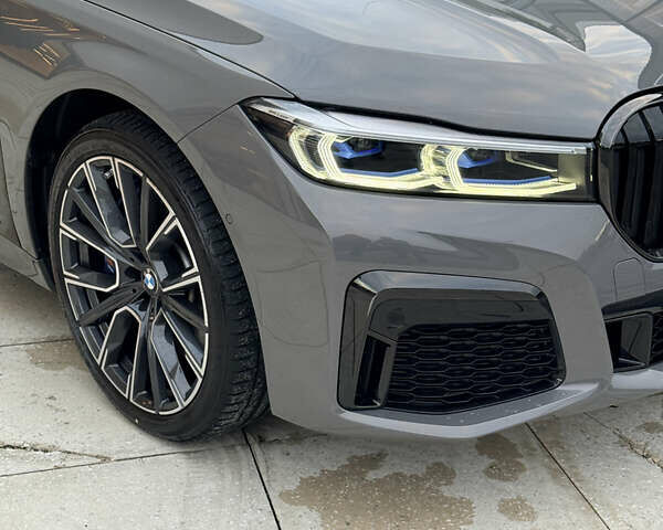 Серый БМВ 7 Серия, объемом двигателя 2.99 л и пробегом 20 тыс. км за 88800 $, фото 8 на Automoto.ua