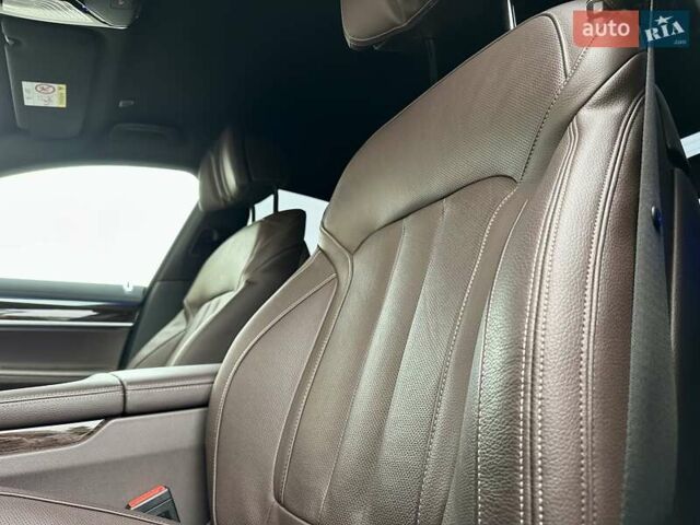 Сірий БМВ 7 Серія, об'ємом двигуна 2 л та пробігом 31 тис. км за 64800 $, фото 62 на Automoto.ua