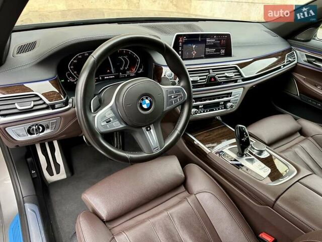 Сірий БМВ 7 Серія, об'ємом двигуна 2 л та пробігом 31 тис. км за 64800 $, фото 59 на Automoto.ua