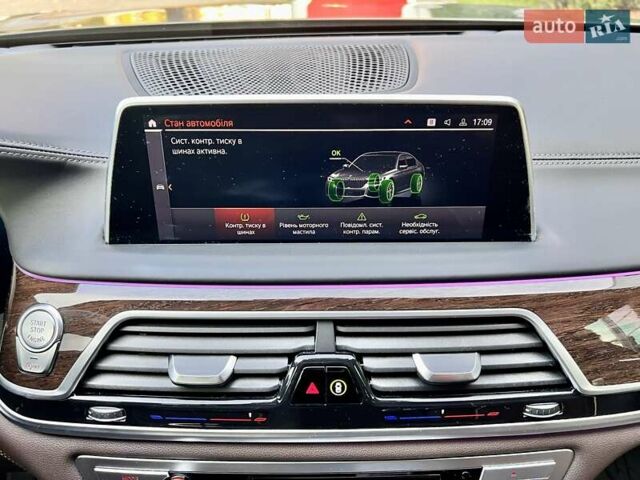 Сірий БМВ 7 Серія, об'ємом двигуна 2.99 л та пробігом 17 тис. км за 85999 $, фото 52 на Automoto.ua