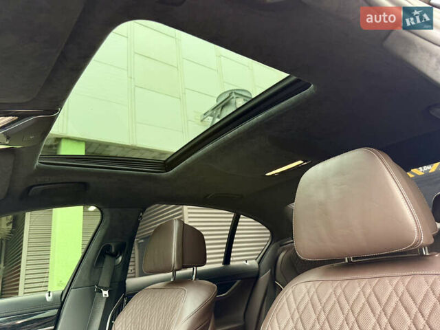 Сірий БМВ 7 Серія, об'ємом двигуна 2.99 л та пробігом 42 тис. км за 86999 $, фото 38 на Automoto.ua