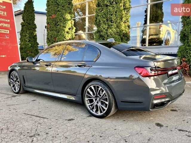 Сірий БМВ 7 Серія, об'ємом двигуна 2.99 л та пробігом 17 тис. км за 85999 $, фото 11 на Automoto.ua