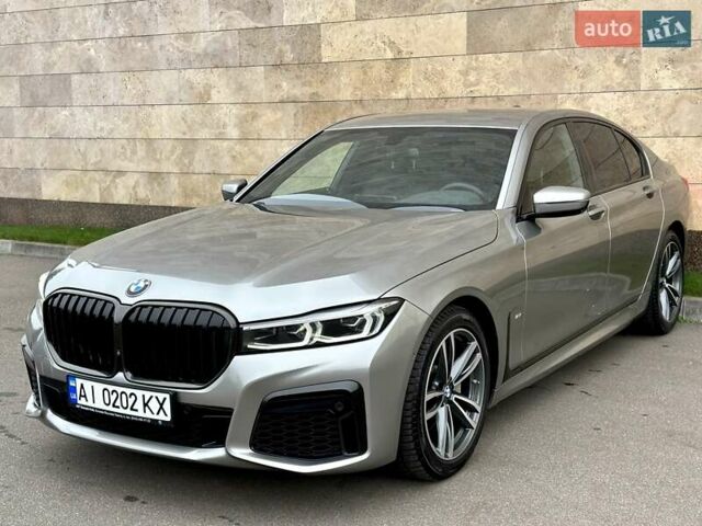 Сірий БМВ 7 Серія, об'ємом двигуна 2 л та пробігом 31 тис. км за 64800 $, фото 32 на Automoto.ua