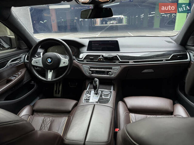 Сірий БМВ 7 Серія, об'ємом двигуна 2.99 л та пробігом 42 тис. км за 86999 $, фото 44 на Automoto.ua