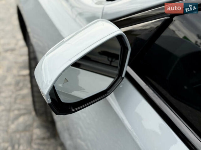 Сірий БМВ 7 Серія, об'ємом двигуна 4.39 л та пробігом 24 тис. км за 118900 $, фото 19 на Automoto.ua