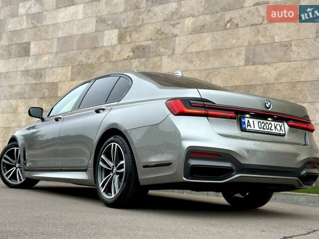 Сірий БМВ 7 Серія, об'ємом двигуна 2 л та пробігом 31 тис. км за 64800 $, фото 18 на Automoto.ua