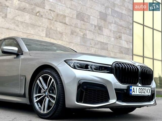 Сірий БМВ 7 Серія, об'ємом двигуна 2 л та пробігом 31 тис. км за 64800 $, фото 41 на Automoto.ua