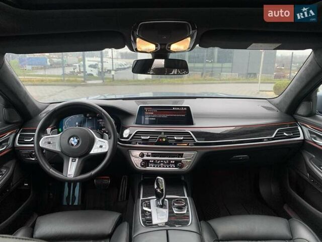 Серый БМВ 7 Серия, объемом двигателя 2.99 л и пробегом 66 тыс. км за 77000 $, фото 18 на Automoto.ua