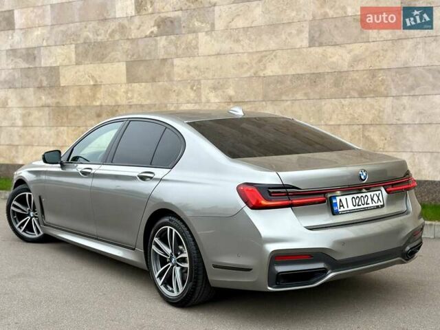 Сірий БМВ 7 Серія, об'ємом двигуна 2 л та пробігом 31 тис. км за 64800 $, фото 20 на Automoto.ua