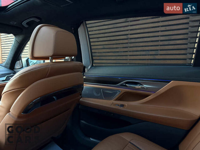 Сірий БМВ 7 Серія, об'ємом двигуна 3 л та пробігом 19 тис. км за 82000 $, фото 25 на Automoto.ua