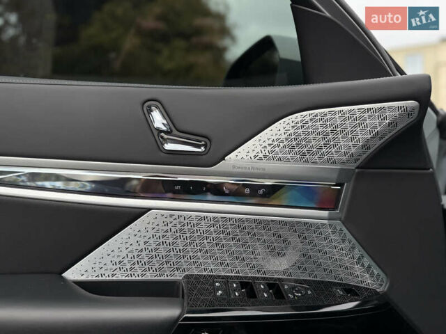 Сірий БМВ 7 Серія, об'ємом двигуна 4.39 л та пробігом 24 тис. км за 118900 $, фото 32 на Automoto.ua