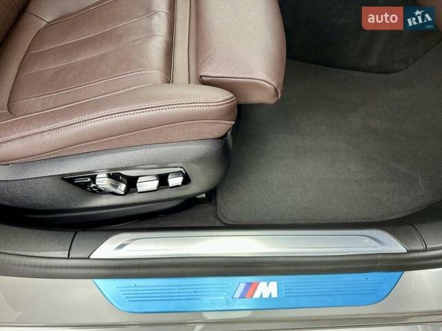 Сірий БМВ 7 Серія, об'ємом двигуна 2 л та пробігом 31 тис. км за 64800 $, фото 91 на Automoto.ua