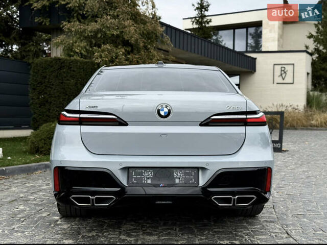 Сірий БМВ 7 Серія, об'ємом двигуна 4.4 л та пробігом 24 тис. км за 121000 $, фото 18 на Automoto.ua