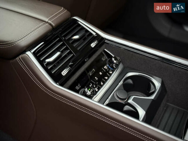 Серый БМВ 7 Серия, объемом двигателя 2.99 л и пробегом 55 тыс. км за 82000 $, фото 52 на Automoto.ua