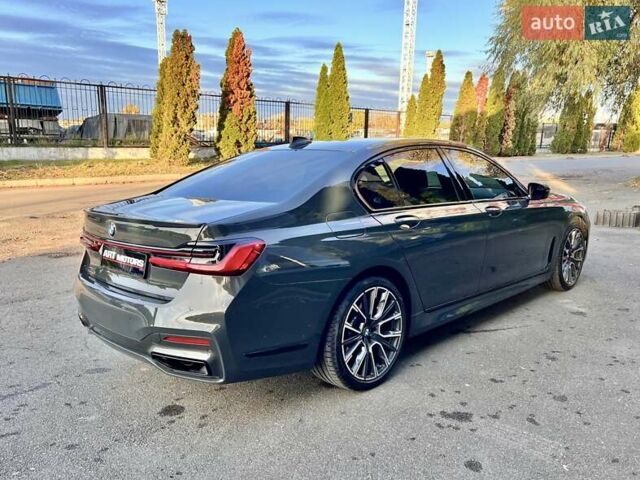 Сірий БМВ 7 Серія, об'ємом двигуна 2.99 л та пробігом 17 тис. км за 85999 $, фото 9 на Automoto.ua