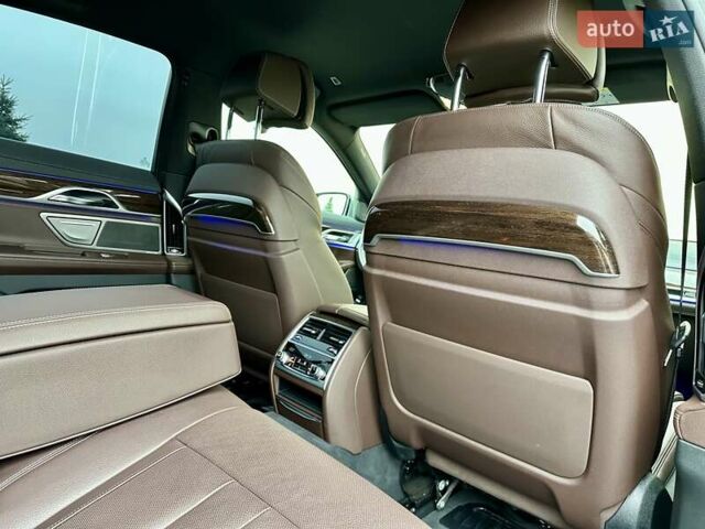 Сірий БМВ 7 Серія, об'ємом двигуна 2 л та пробігом 31 тис. км за 64800 $, фото 85 на Automoto.ua