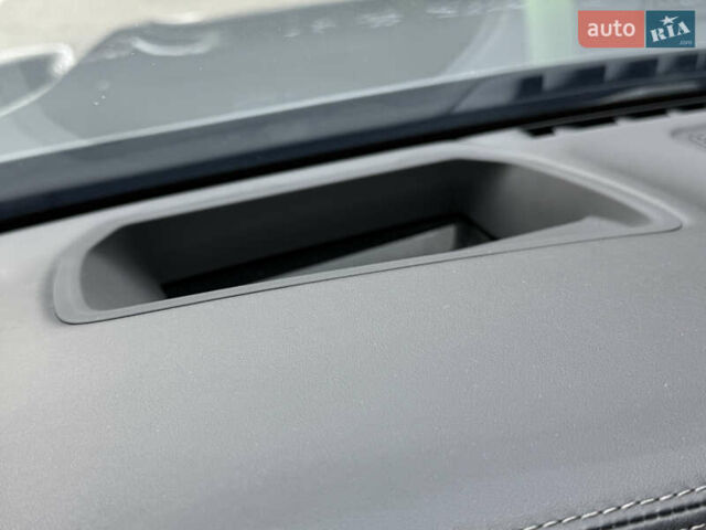 Сірий БМВ 7 Серія, об'ємом двигуна 2.99 л та пробігом 42 тис. км за 86999 $, фото 28 на Automoto.ua
