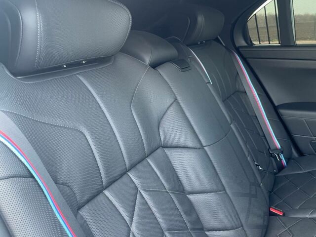 Сірий БМВ 7 Серія, об'ємом двигуна 4.4 л та пробігом 24 тис. км за 130000 $, фото 20 на Automoto.ua