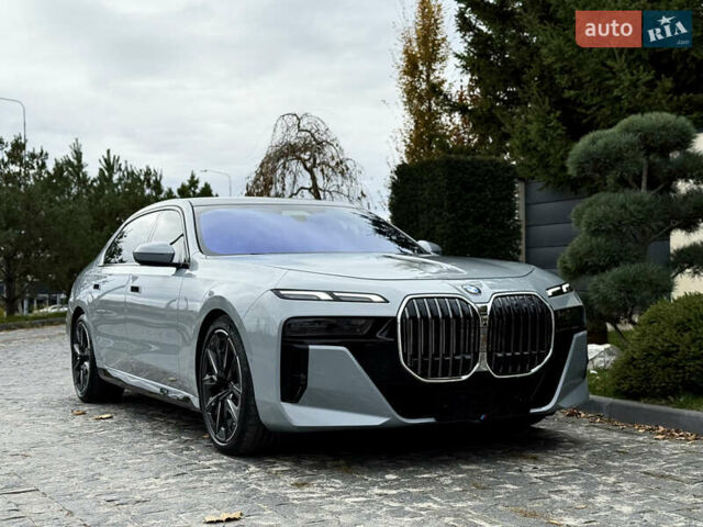 Сірий БМВ 7 Серія, об'ємом двигуна 4.39 л та пробігом 24 тис. км за 118900 $, фото 29 на Automoto.ua