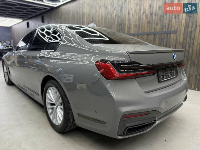Серый БМВ 7 Серия, объемом двигателя 2.99 л и пробегом 39 тыс. км за 77500 $, фото 3 на Automoto.ua