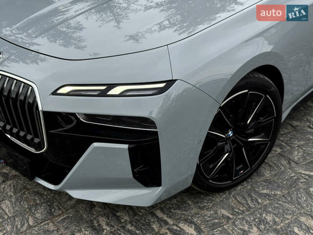 Сірий БМВ 7 Серія, об'ємом двигуна 4.39 л та пробігом 24 тис. км за 118900 $, фото 7 на Automoto.ua
