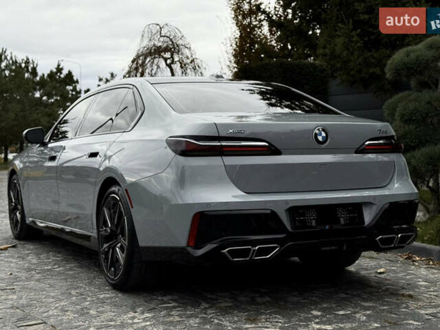 Сірий БМВ 7 Серія, об'ємом двигуна 4.4 л та пробігом 24 тис. км за 121000 $, фото 12 на Automoto.ua