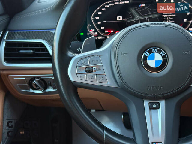 Сірий БМВ 7 Серія, об'ємом двигуна 3 л та пробігом 19 тис. км за 82000 $, фото 27 на Automoto.ua