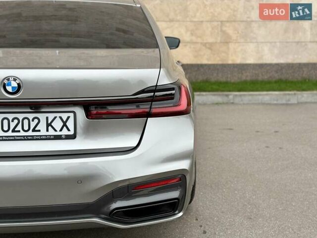 Сірий БМВ 7 Серія, об'ємом двигуна 2 л та пробігом 31 тис. км за 64800 $, фото 46 на Automoto.ua