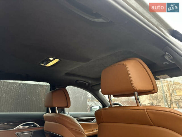 Сірий БМВ 7 Серія, об'ємом двигуна 3 л та пробігом 63 тис. км за 79500 $, фото 11 на Automoto.ua